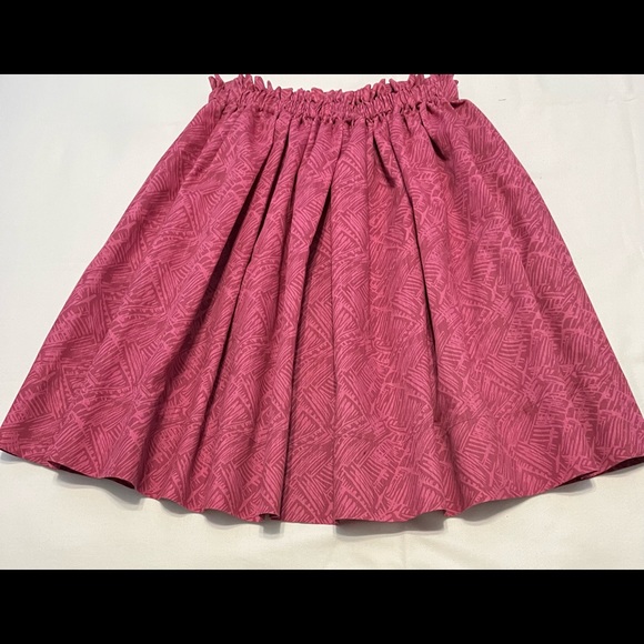 Cute and sassy mauve pink skirt. - Picture 4 of 6